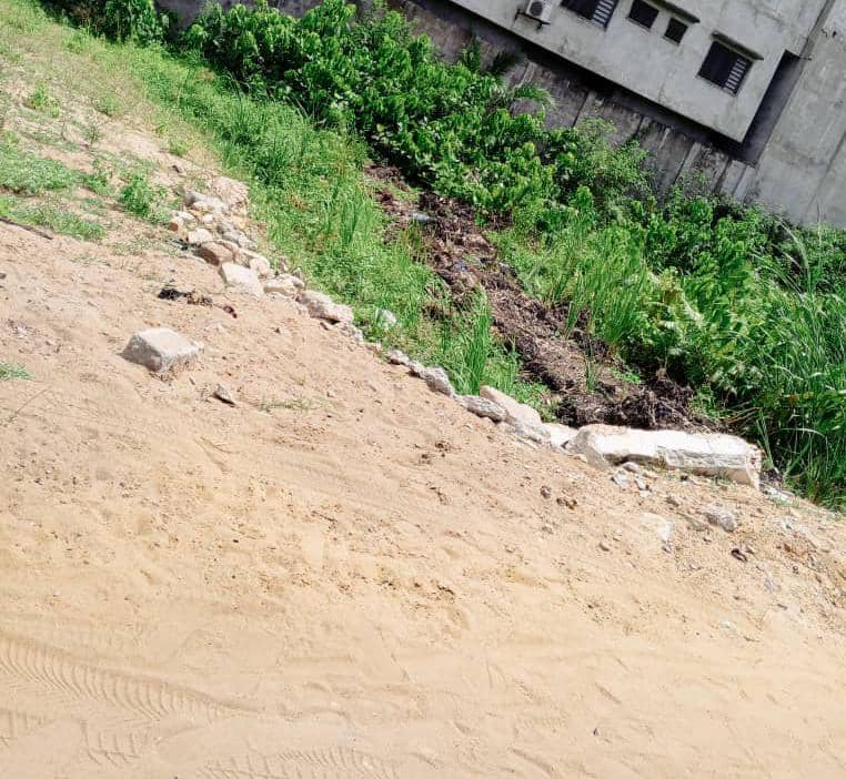 PARCELLE A VENDRE À FIDJROSSÈ CALVAIRE