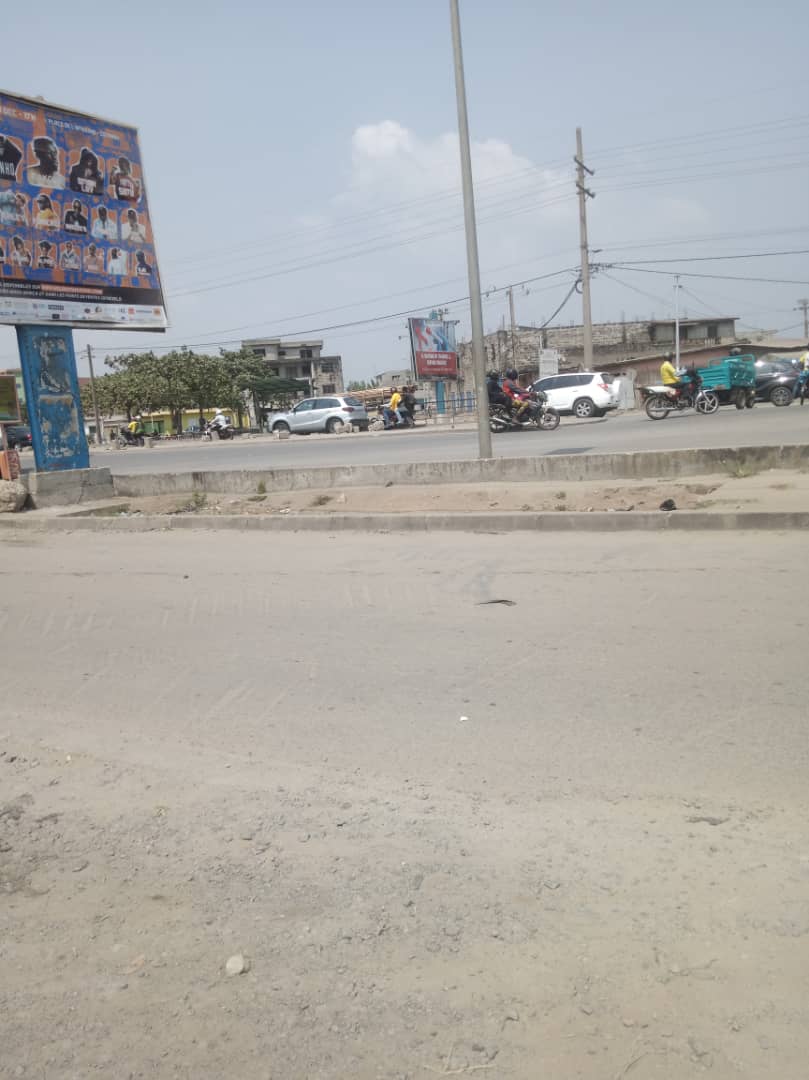 PARCELLE AVEC TITRE FONCIER PERSONNEL À COTONOU