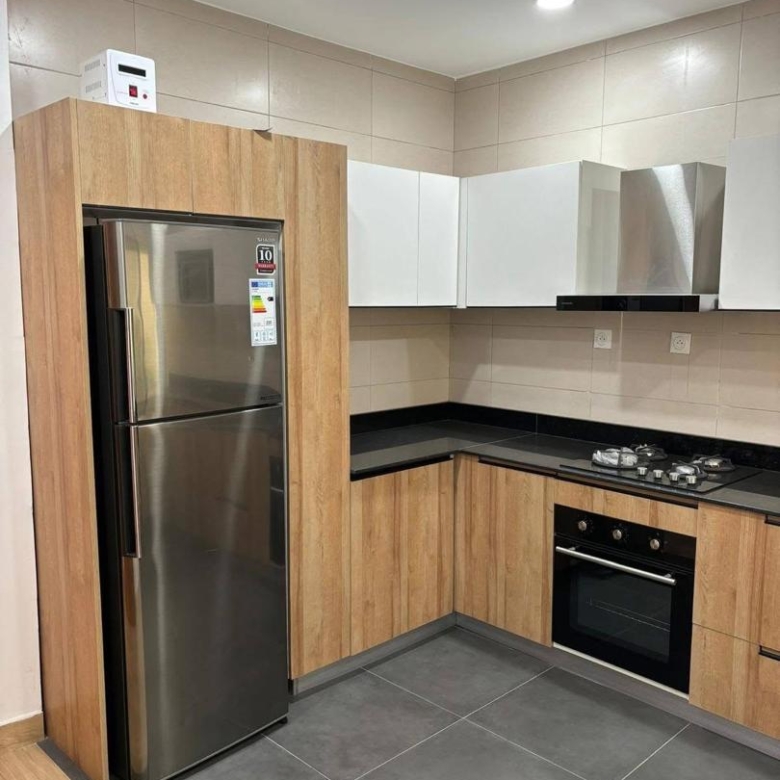 VILLA RÉCENTE CONSTRUCTION DISPONIBLE À LOUER A FIDJROSSÈ DANS LA ZONE DU BAR KIRIKOU