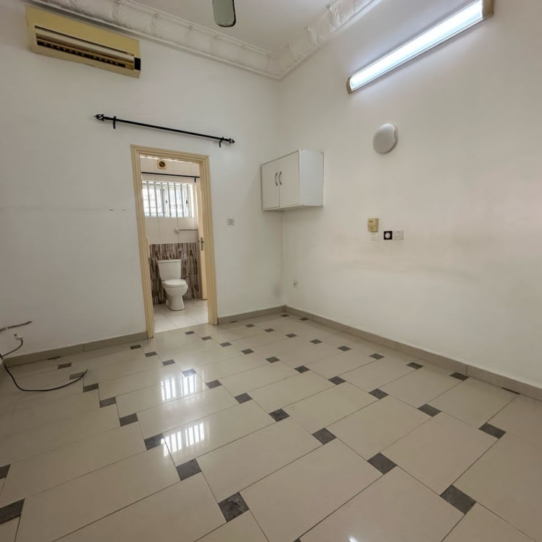 ENTRÉE PERSONNELLE À LOUER A COTONOU FIDJROSSE PLAGE