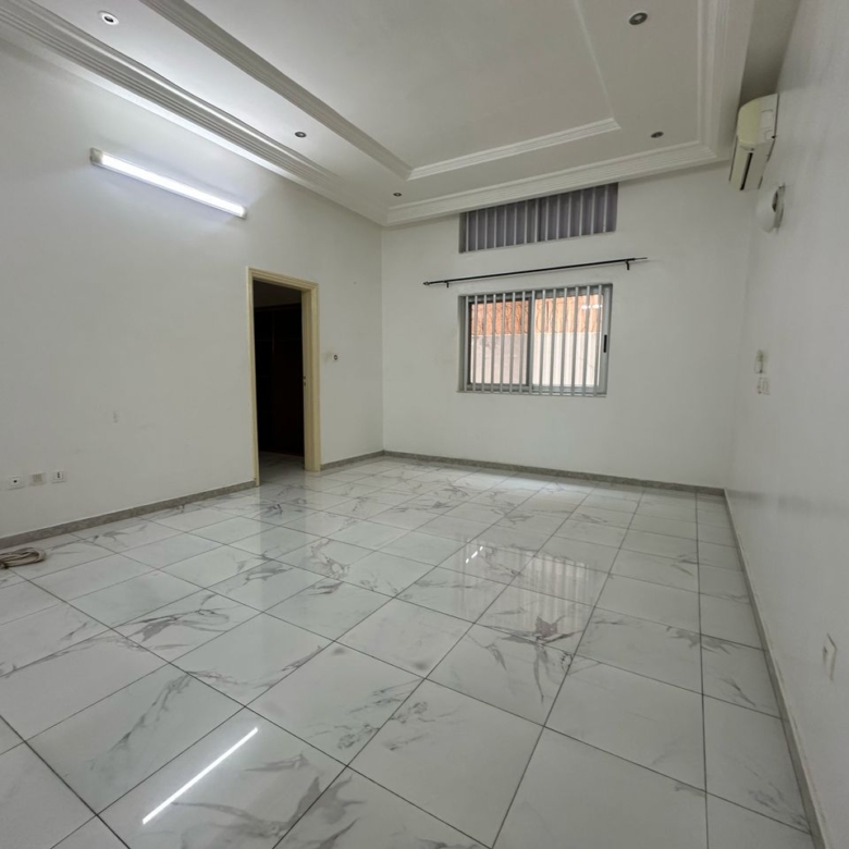 ENTRÉE PERSONNELLE À LOUER A COTONOU FIDJROSSE PLAGE