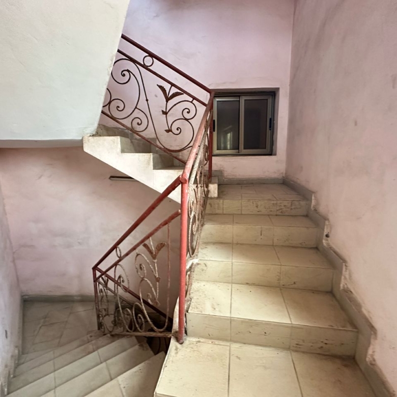 IMMEUBLE À VENDRE À FIDJROSSÈ AKOGBATO