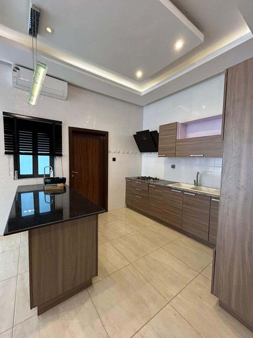 VILLA A LOUER A COTONOU FIDJROSSÈ