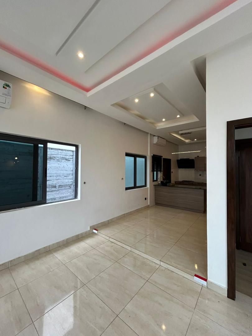 VILLA A LOUER A COTONOU FIDJROSSÈ