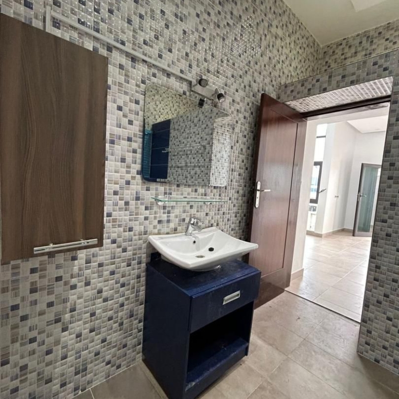 VILLA A LOUER A COTONOU FIDJROSSÈ