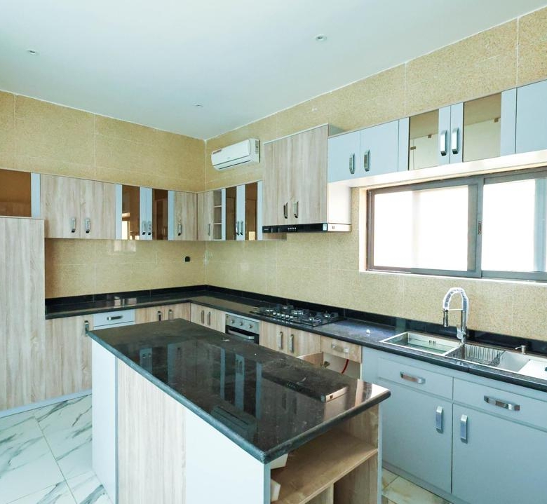 VILLA A LOUER A FIDJROSSÈ PLAGE