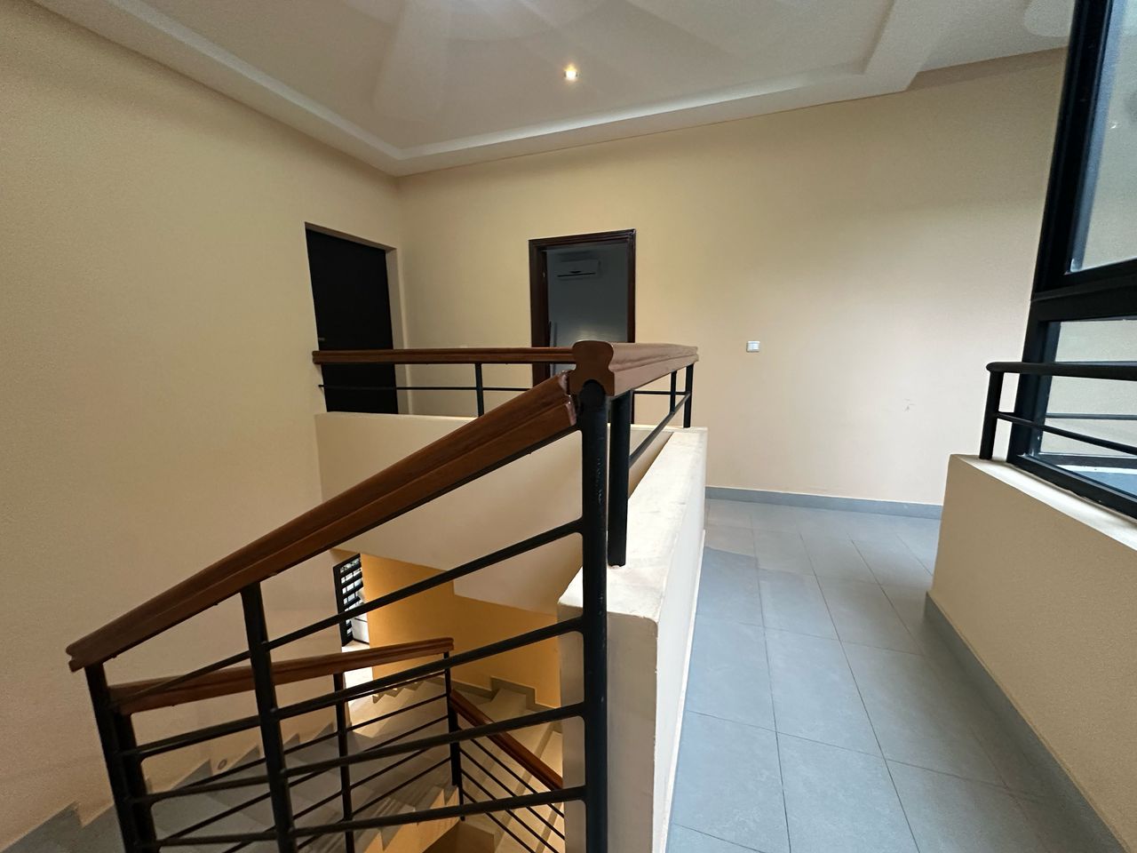 VILLA MEUBLÉE A LOUER À COTONOU AGONTINKON