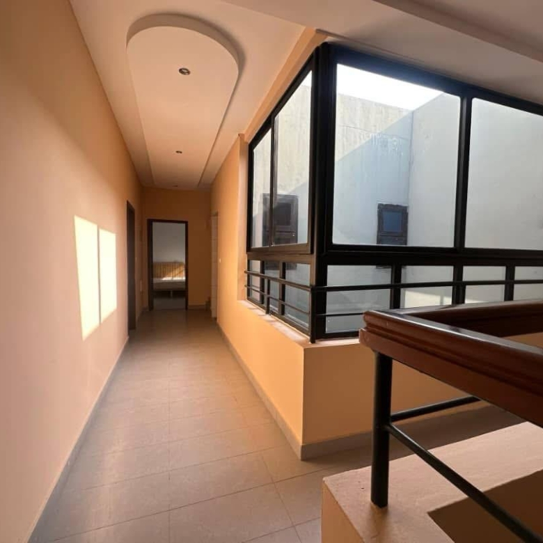 VILLA MEUBLÉE A LOUER À COTONOU AGONTINKON