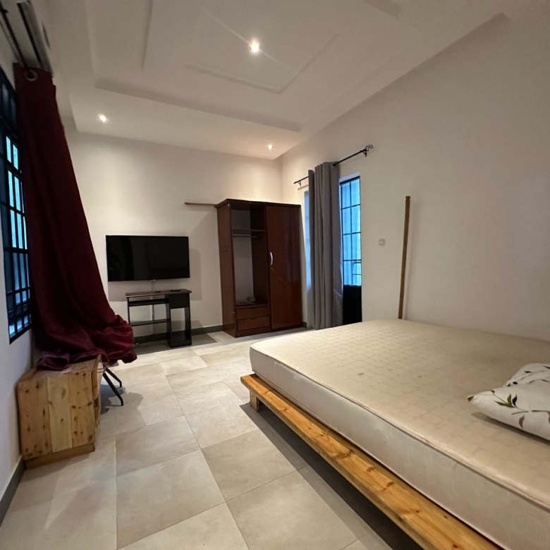 VILLA MEUBLÉE A LOUER À COTONOU AGONTINKON