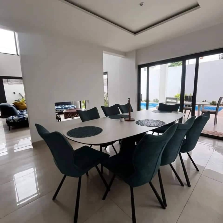 VILLA MEUBLÉE À LOUER A COTONOU AKPAKPA HABITAT