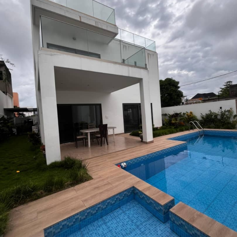 VILLA MEUBLÉE À LOUER A COTONOU AKPAKPA HABITAT
