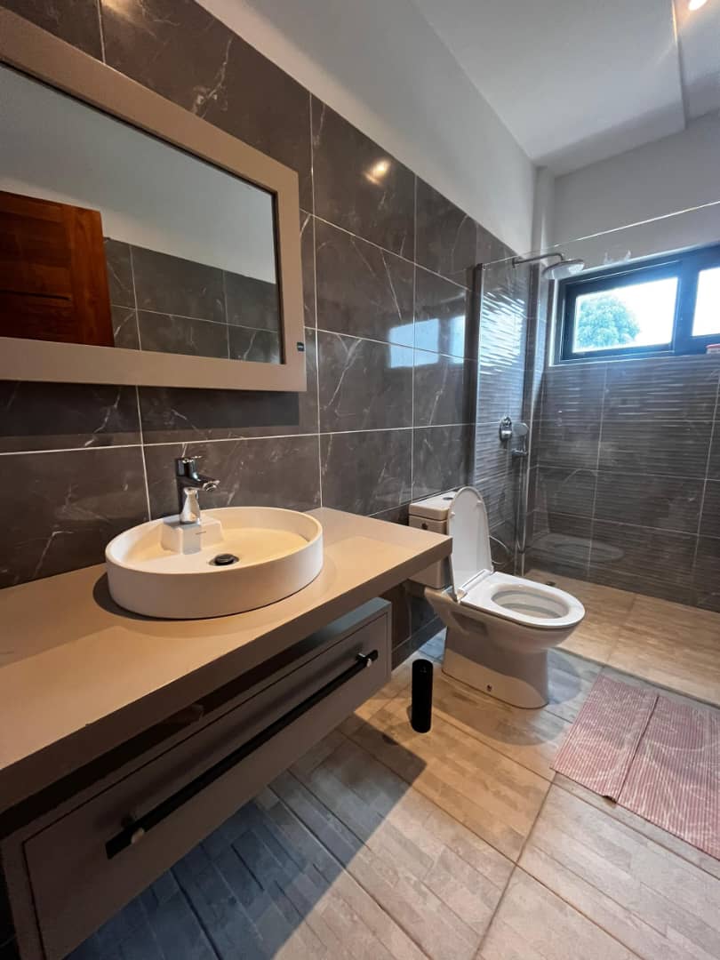 VILLA MEUBLÉE À LOUER A COTONOU AKPAKPA HABITAT