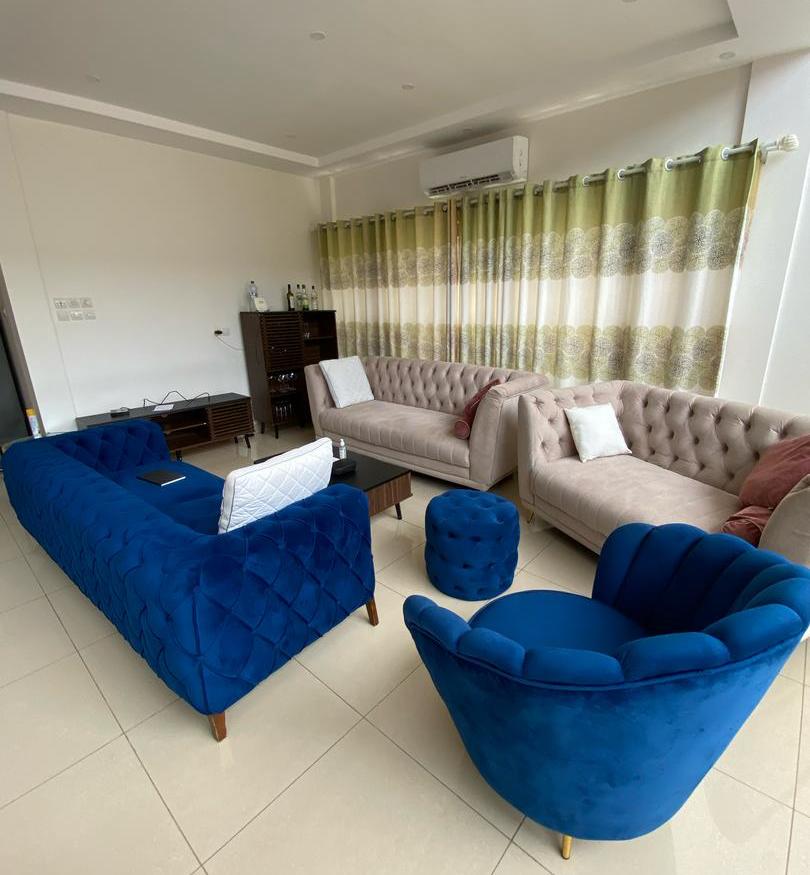 VILLA MEUBLÉE A LOUER AVEC PISCINE A COTONOU QUARTIER JAK