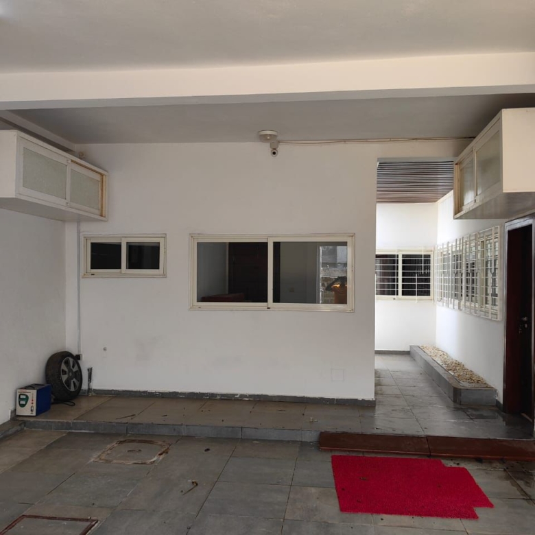 VILLA DUPLEX A LOUER À COTONOU FIDJROSSÈ