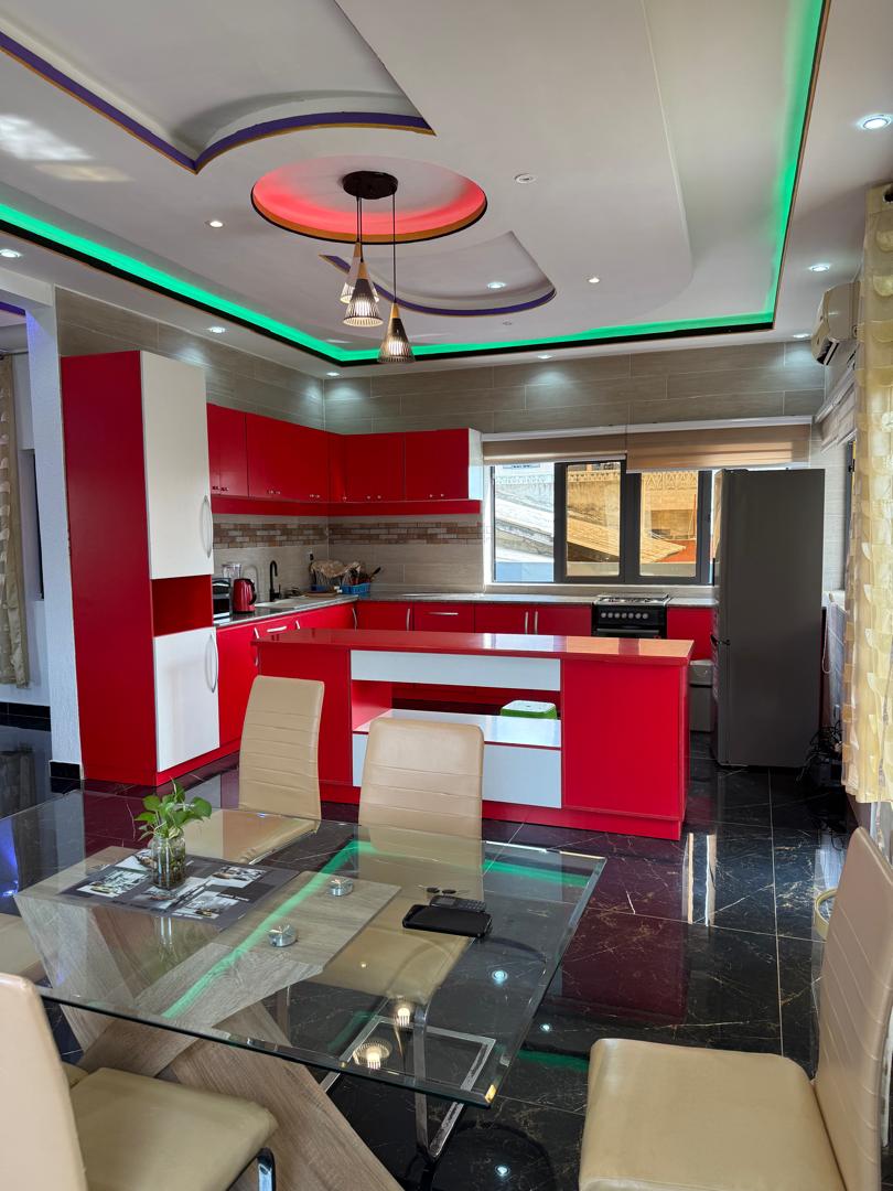 Appartement meublé à louer à Cotonou Fidjrossè Akogbato