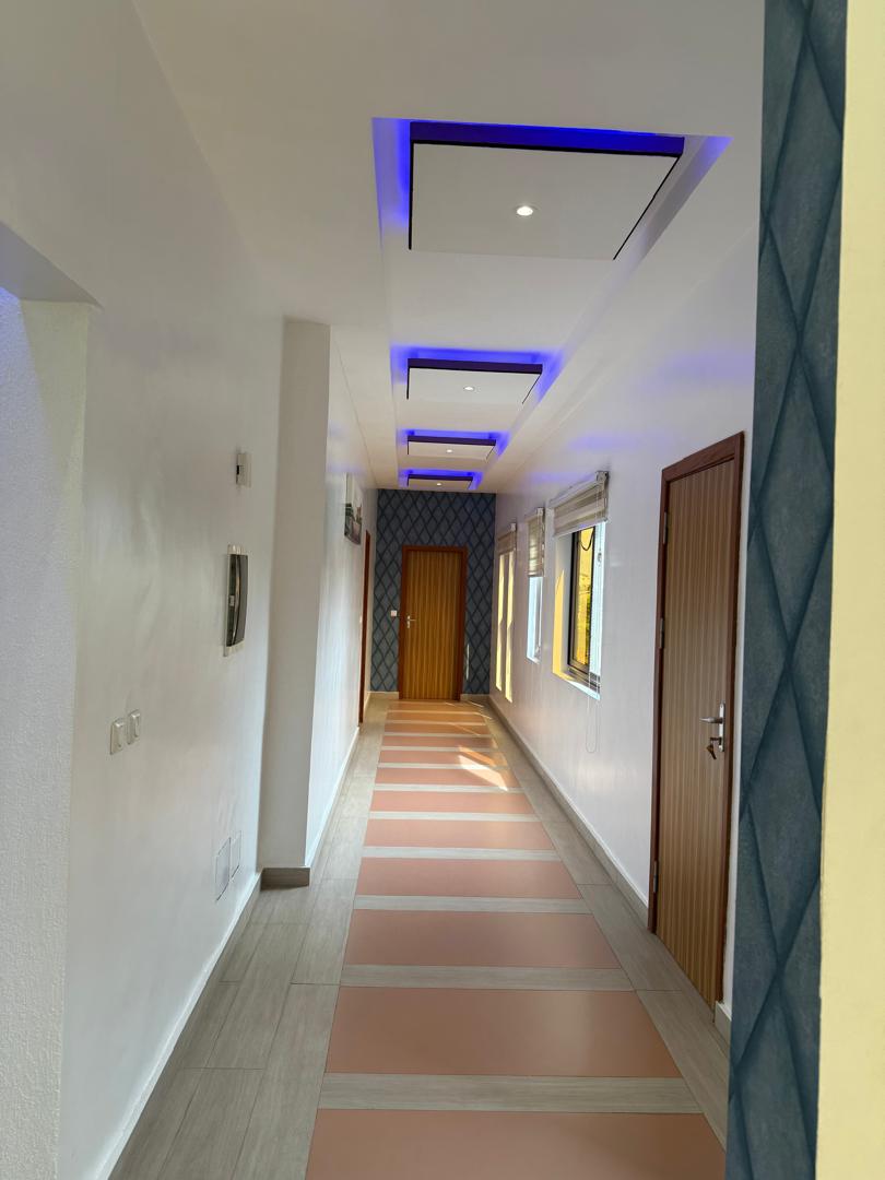 Appartement meublé à louer à Cotonou Fidjrossè Akogbato