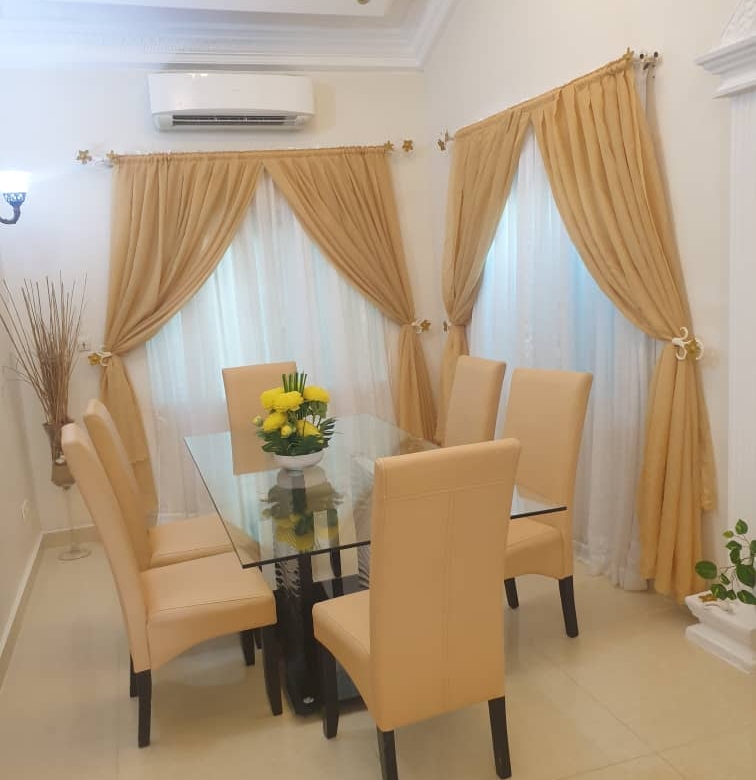 Villa meublée à vendre à louer à Cotonou Fidjrosse