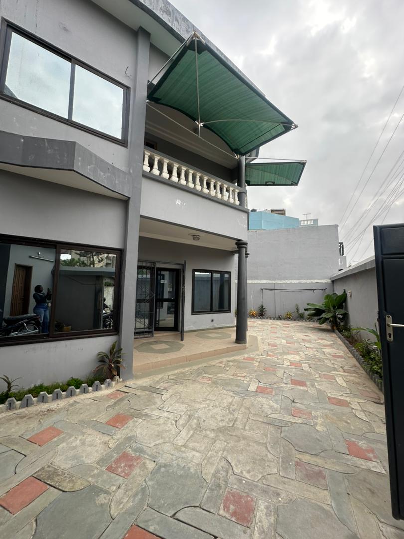 Villa à louer à Cotonou Fidjrossè
