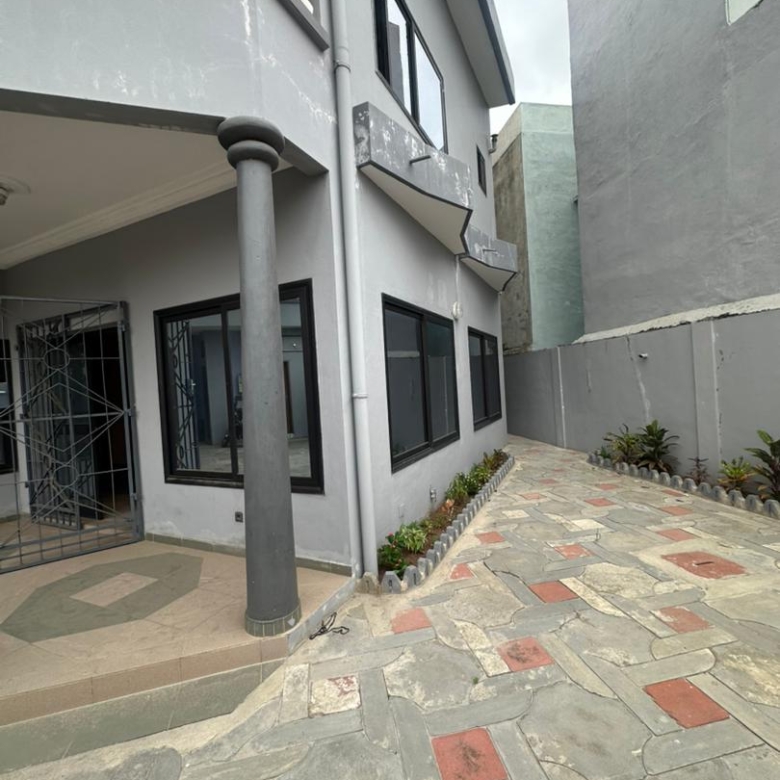 Villa à louer à Cotonou Fidjrossè