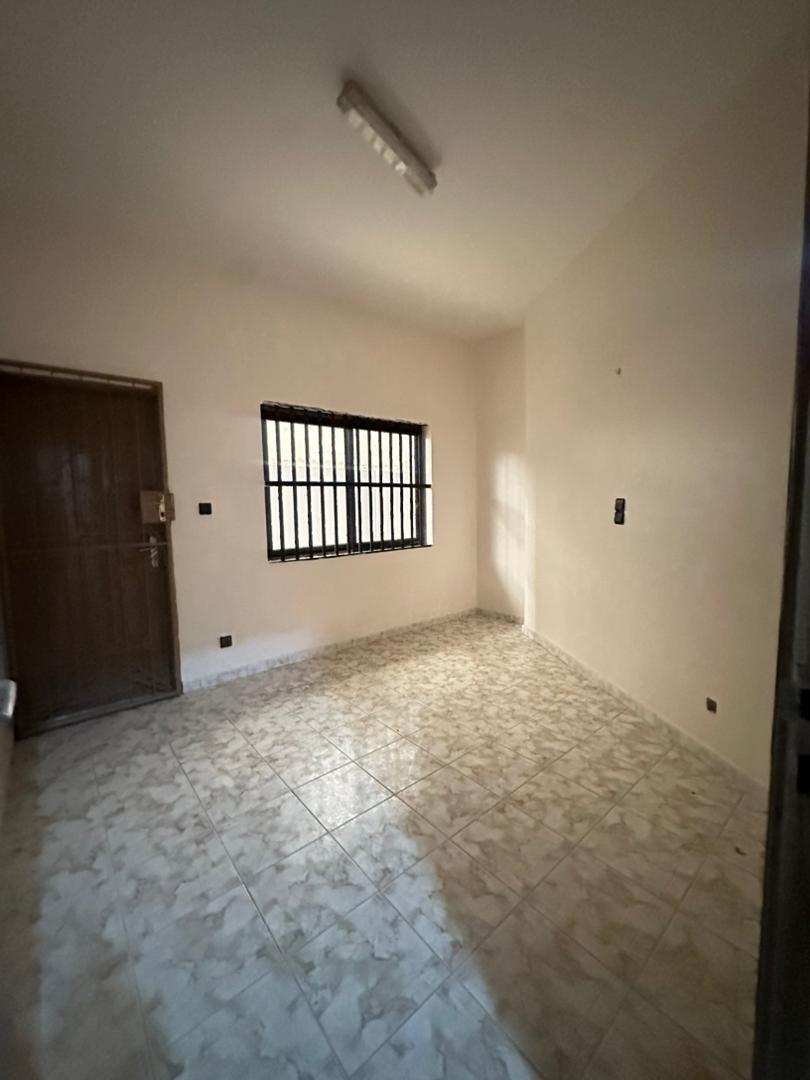 Villa à louer à Cotonou Fidjrossè