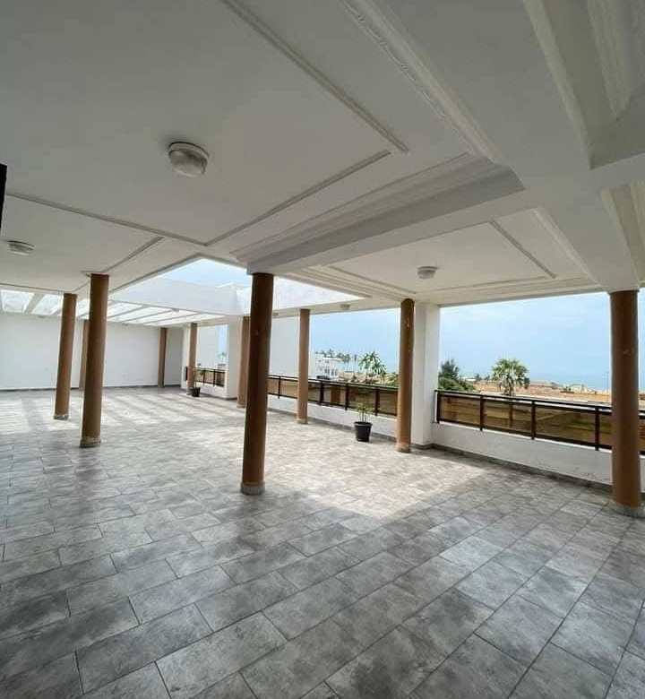 Villa meublée à louer à Cotonou Fidjrossè