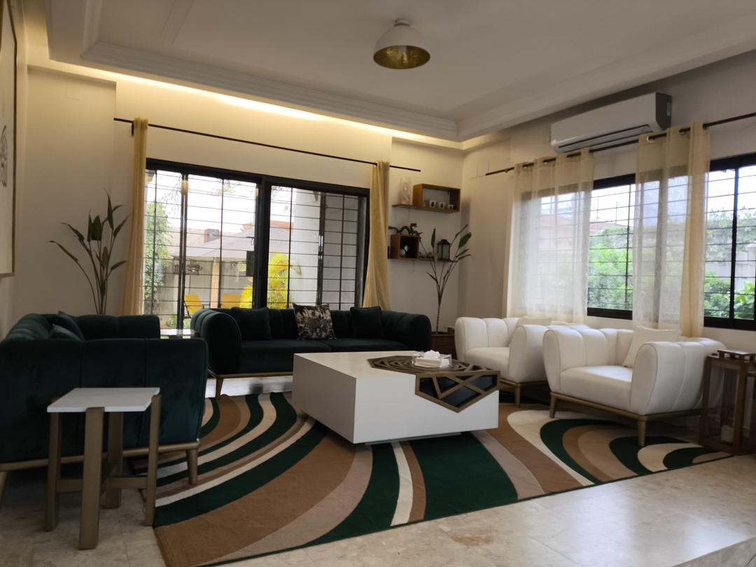 Villa meublée à louer avec jardin a Cotonou quartier Jack