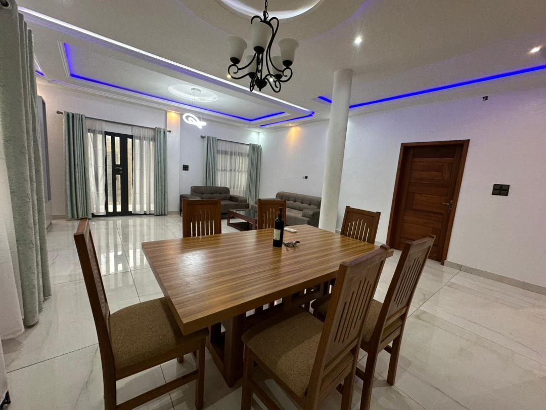 Appartement meublé à louer à Cotonou Fidjrossè