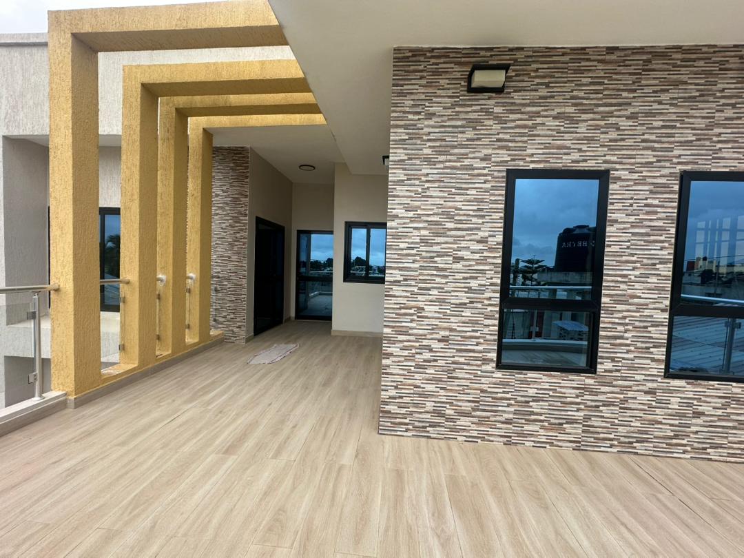 Villa meublée avec piscine à Cococodji