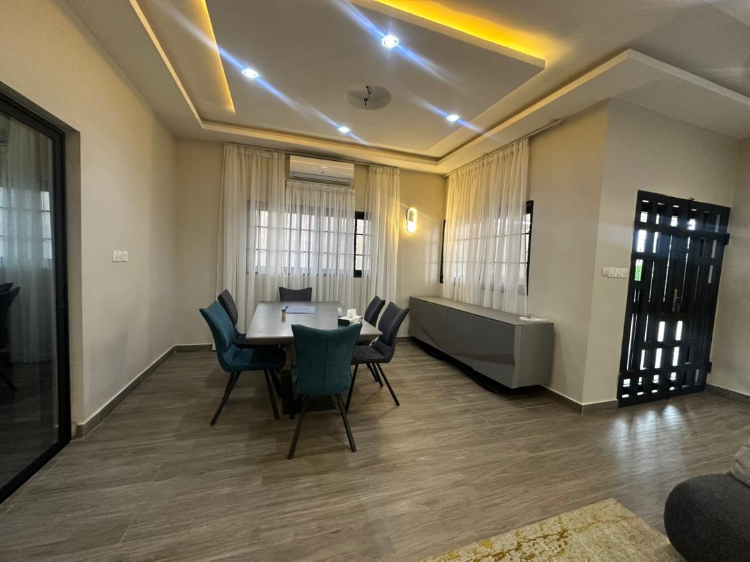 Villa meublée avec piscine à Cococodji