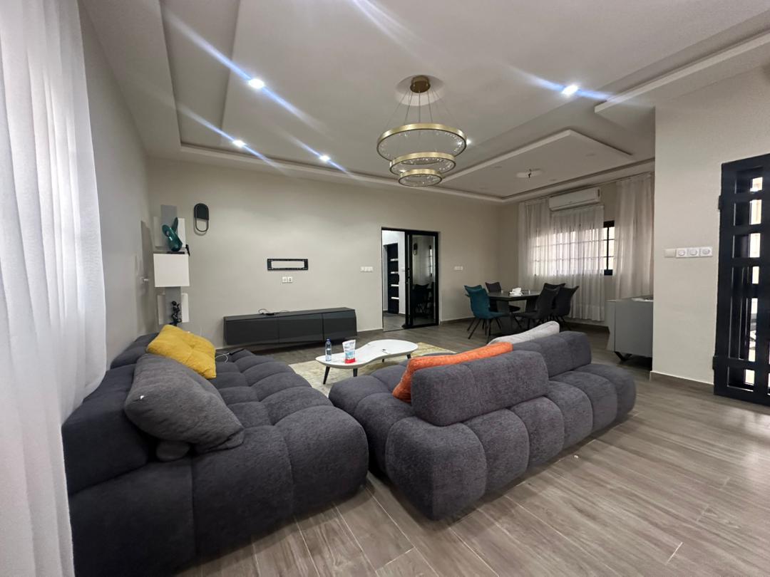 Villa meublée avec piscine à Cococodji