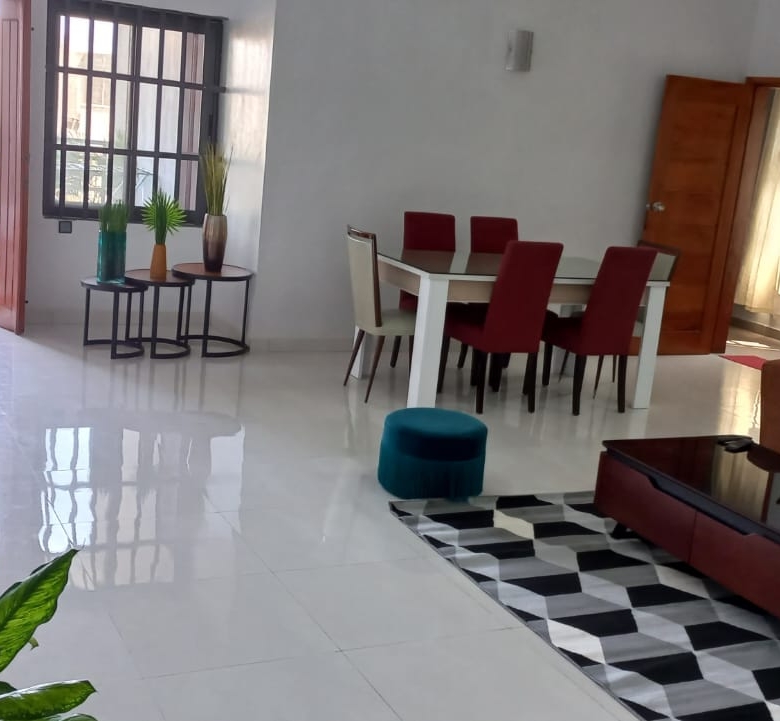 Appartement meublé à louer à Cotonou Fidjrossè