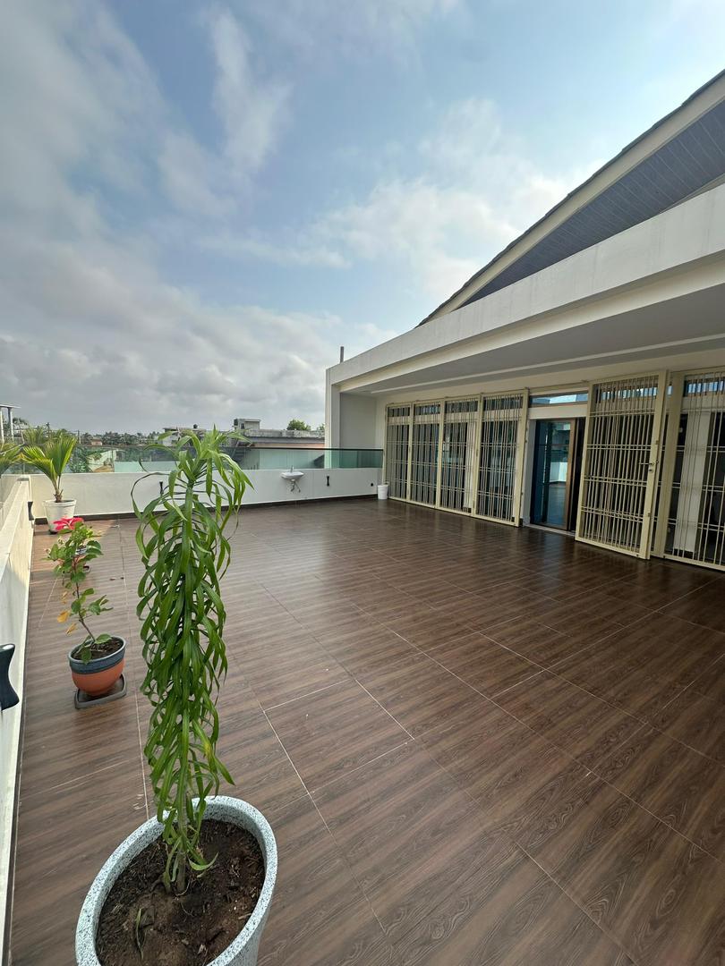 Appartement meublé à louer à Cotonou Fidjrossè Togbin