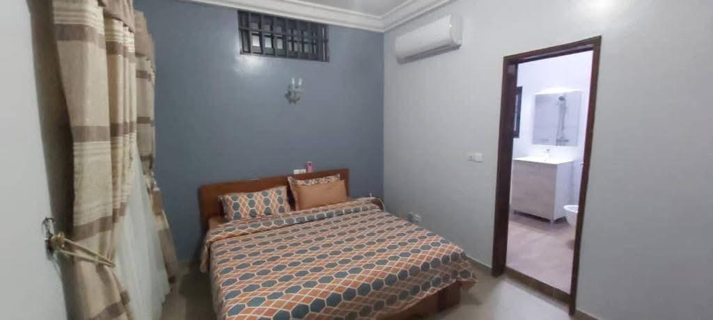 Appartement meublé de haut standing à louer à Cotonou Fidjrosè plage