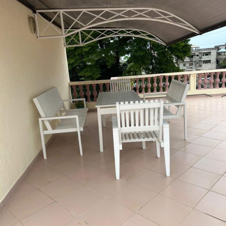 Appartement meublé de haut standing à louer à Cotonou Fidjrosè plage