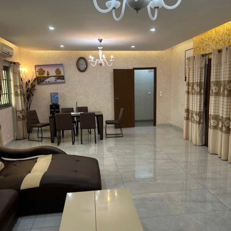 Appartement meublé de haut standing à louer à Cotonou Fidjrosè plage