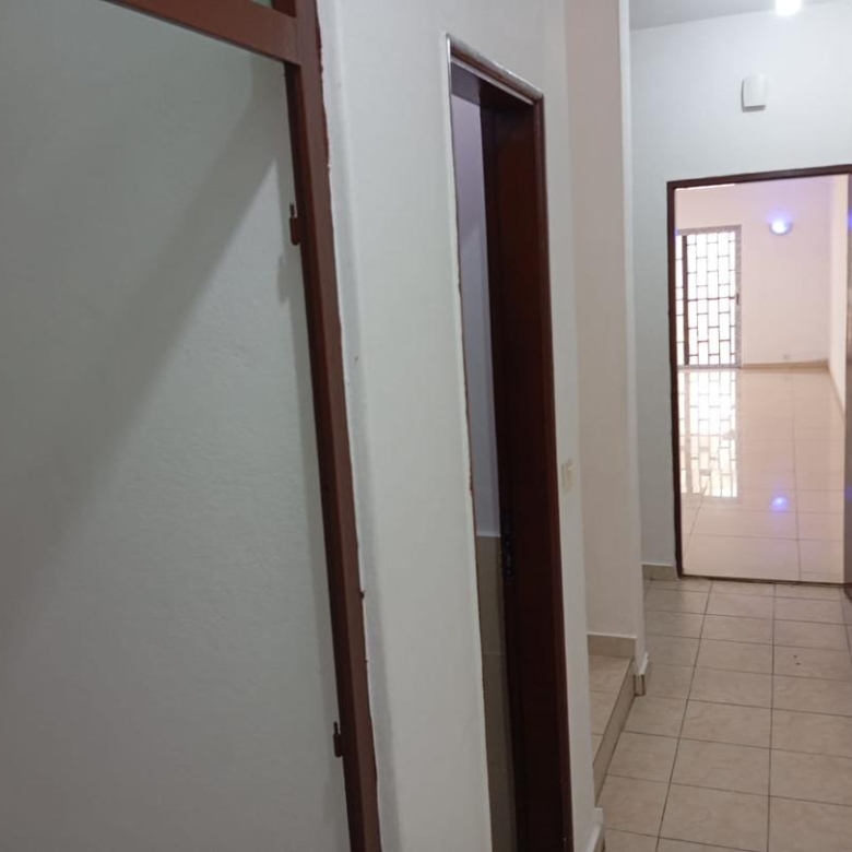 Duplex à louer à Cotonou Haie vive