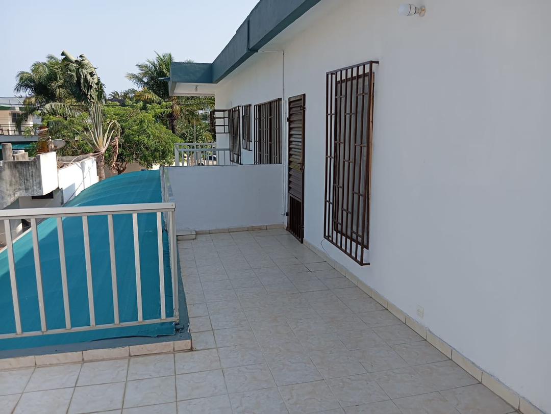 Duplex à louer à Cotonou Haie vive