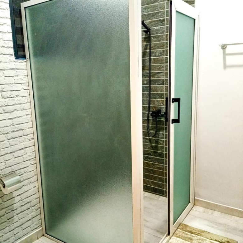 Entrée personnelle meublée à louer à Cotonou Fidjrossè