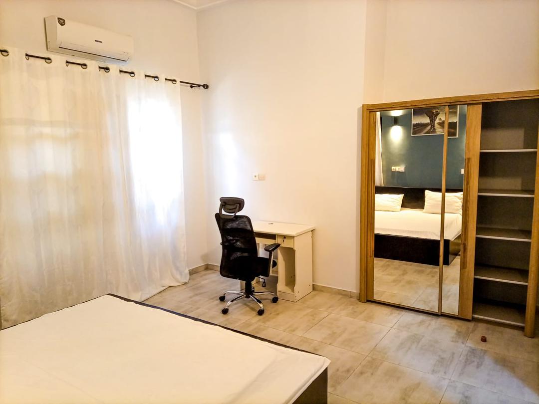 Entrée personnelle meublée à louer à Cotonou Fidjrossè