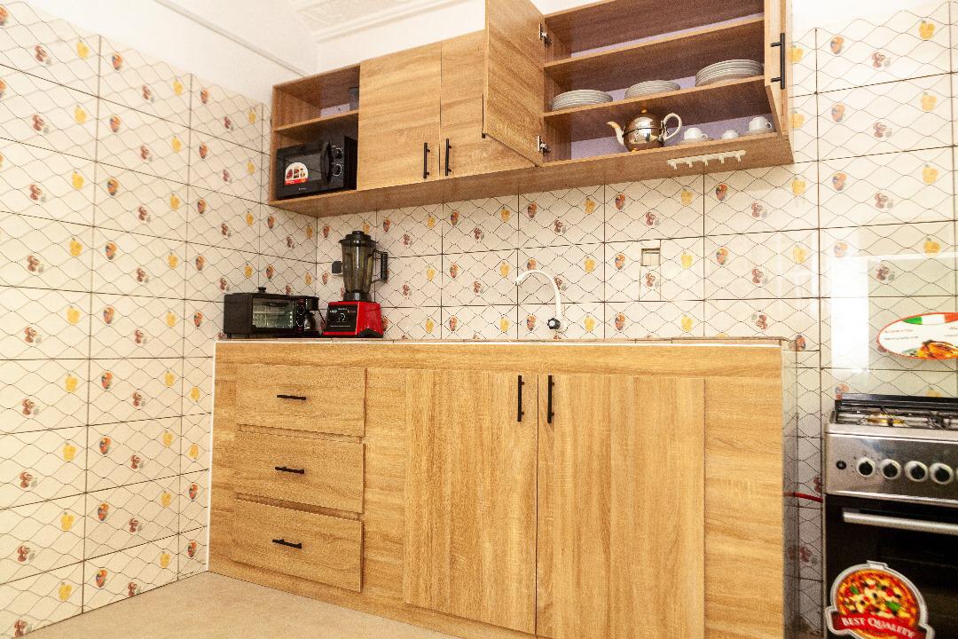 Entrée personnelle meublée à louer à Fidjrossè Togbin plage