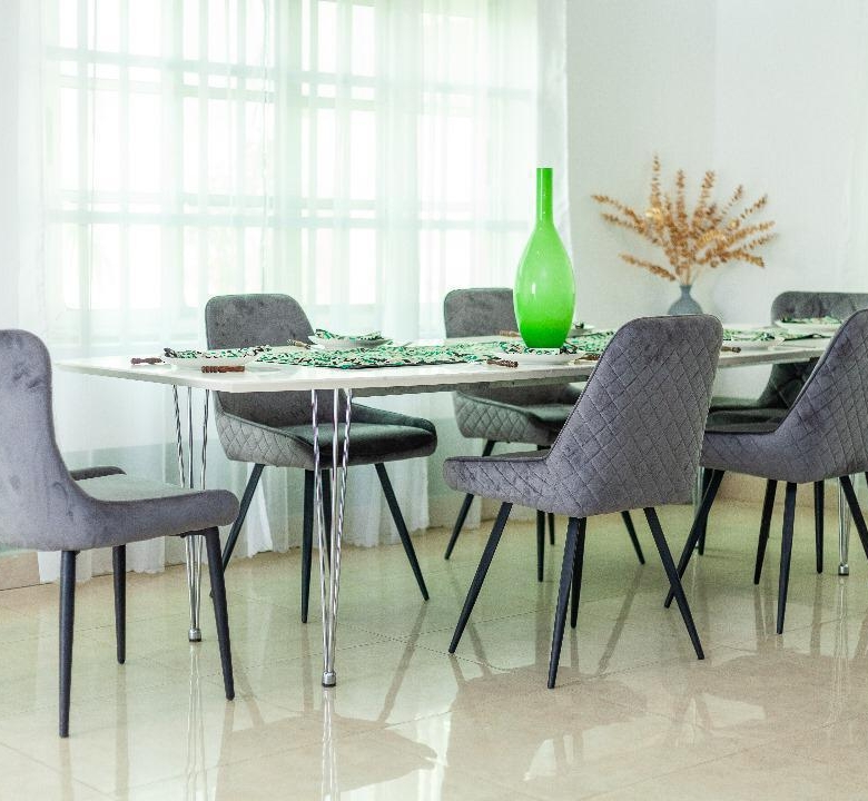 Entrée personnelle meublée à louer à Fidjrossè Togbin plage