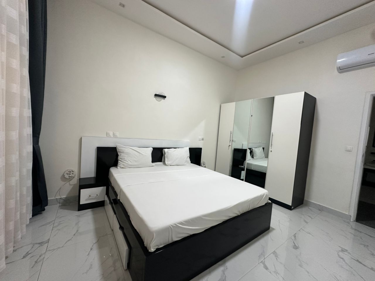 Entrée personnelle meublée à louer à Fidjrossè plage