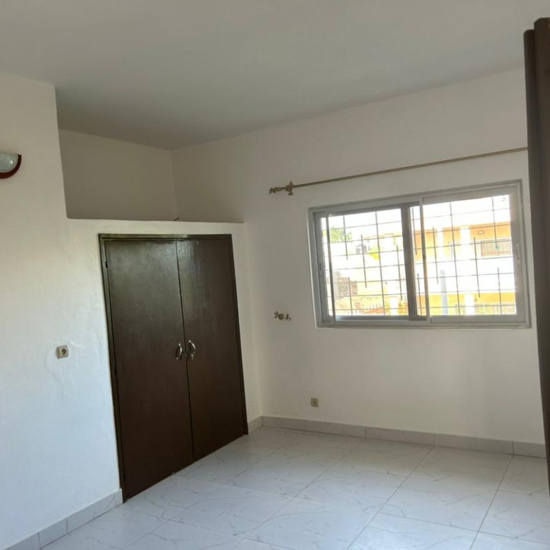 Villa à louer à Cotonou Cocotiers