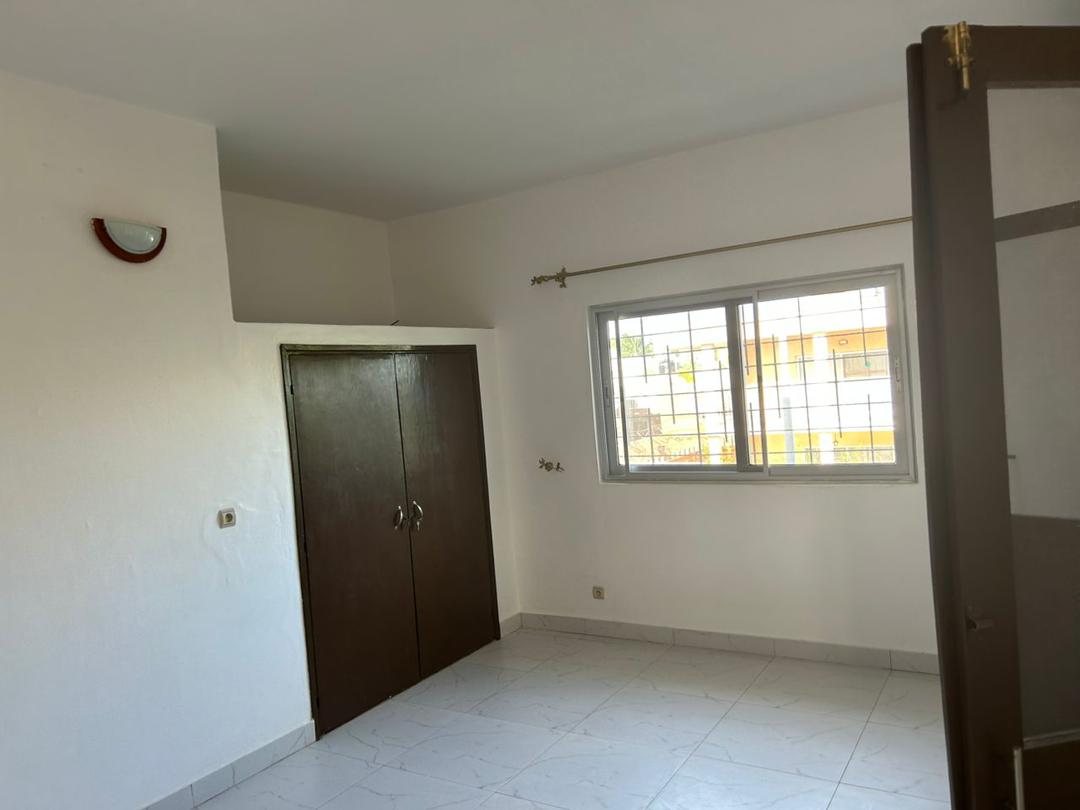 Villa à louer à Cotonou Cocotiers