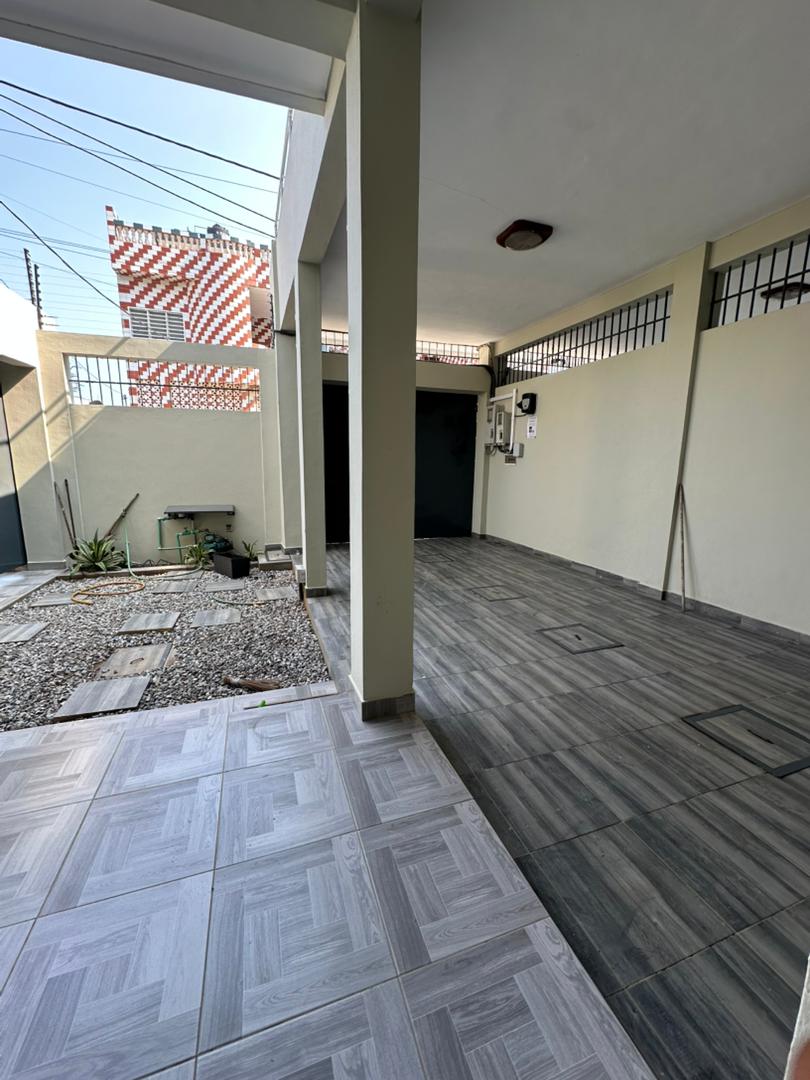 Villa à louer à Cotonou Fidjrossè