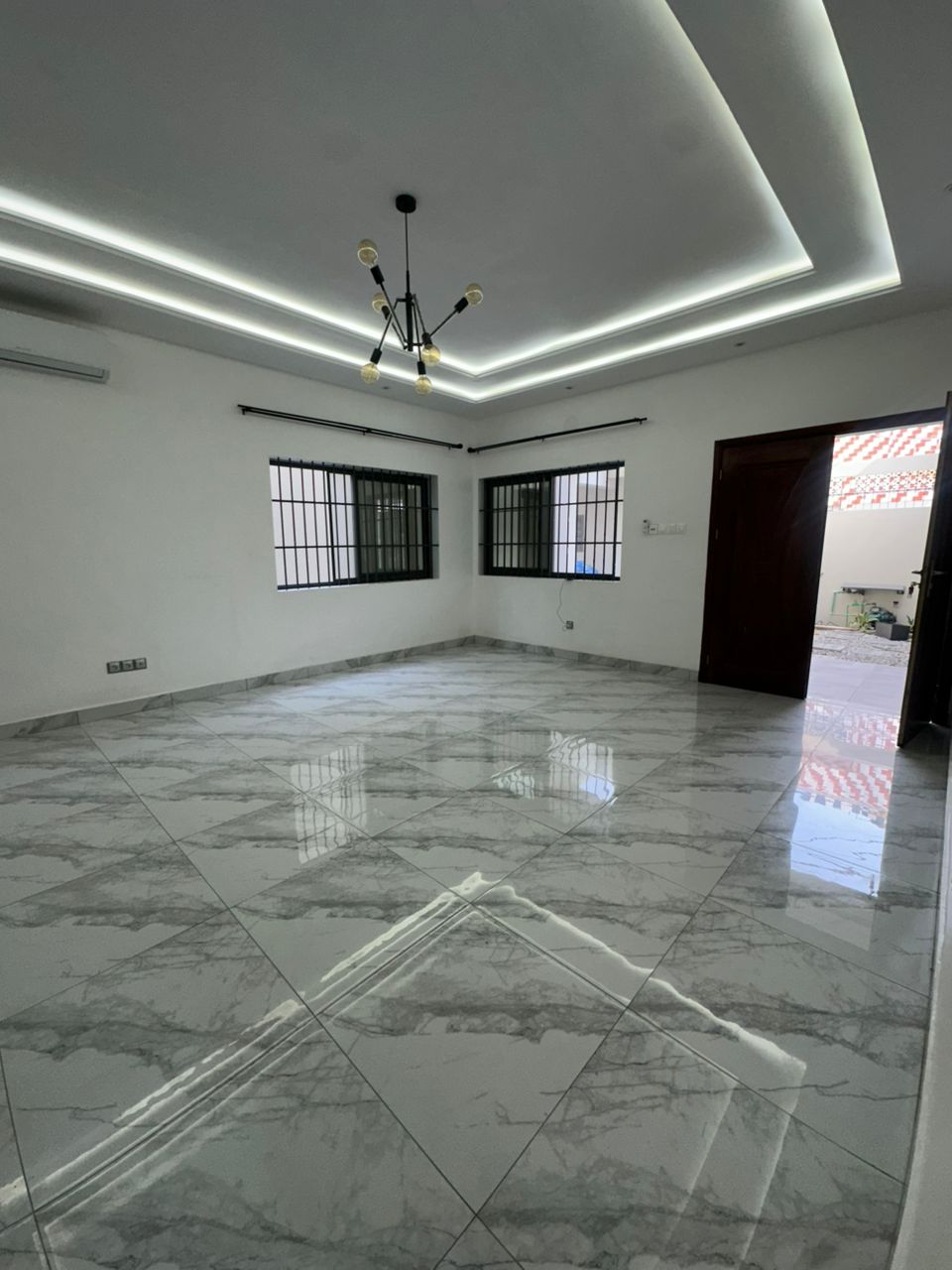 Villa à louer à Cotonou Fidjrossè