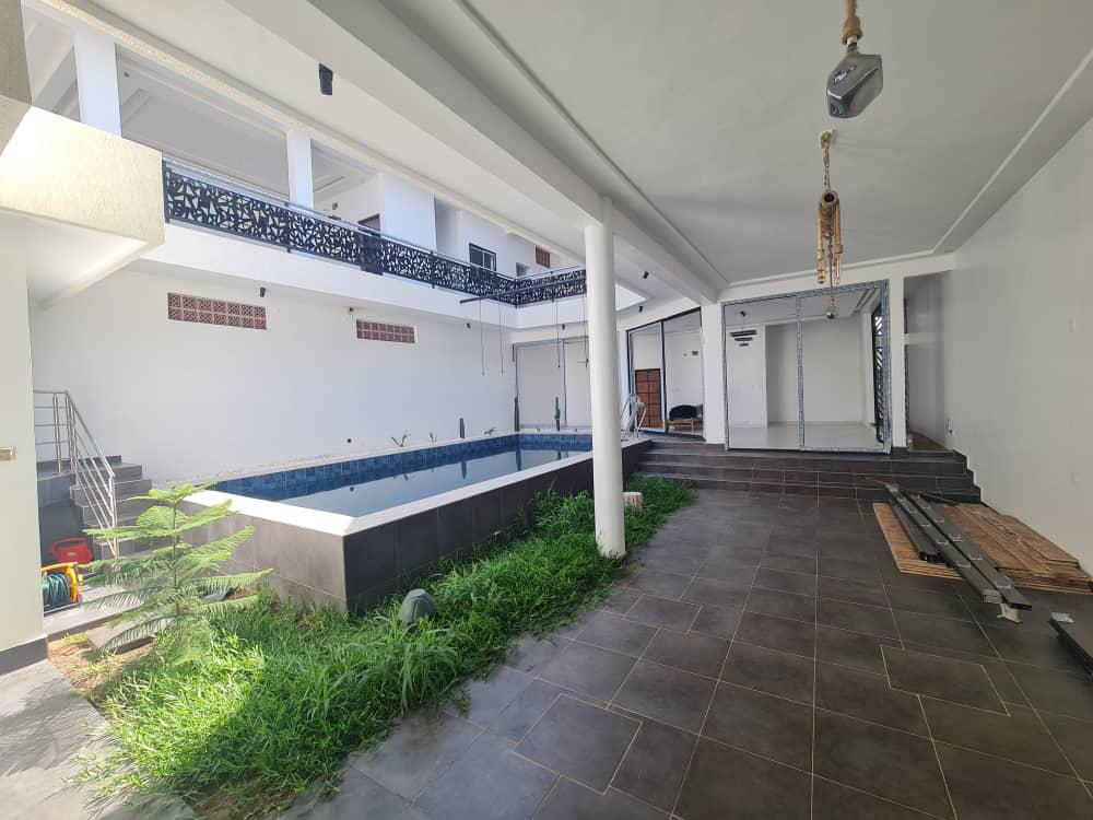 Villa à vendre à Cotonou Fidjrossè