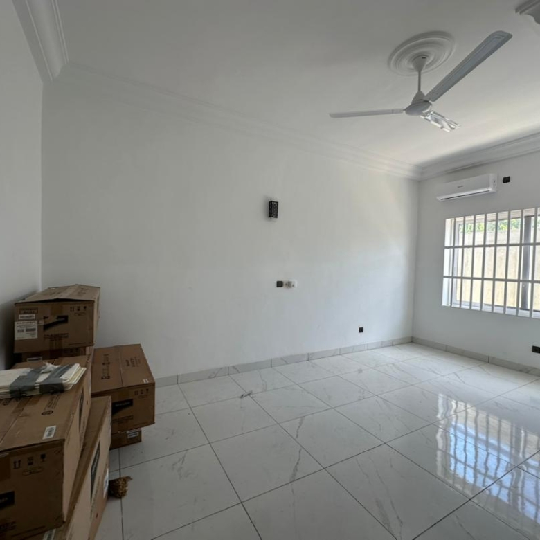 Villa à vendre à Cotonou Fidjrossè