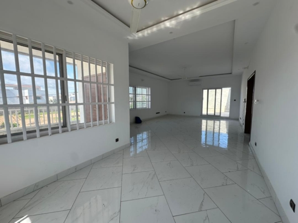 Villa à vendre à Cotonou Fidjrossè