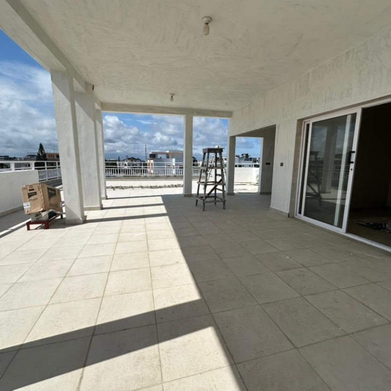 Villa à vendre à Cotonou Fidjrossè